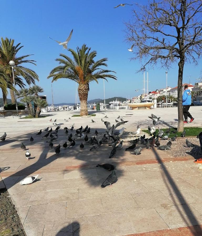 Apartment Rojal Mali Lošinj Exteriör bild