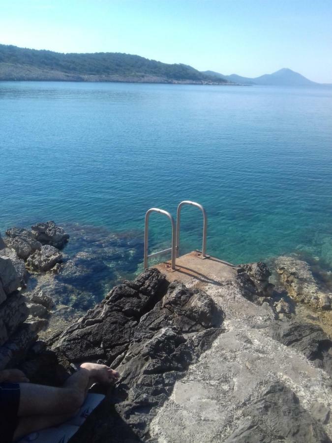 Apartment Rojal Mali Lošinj Exteriör bild