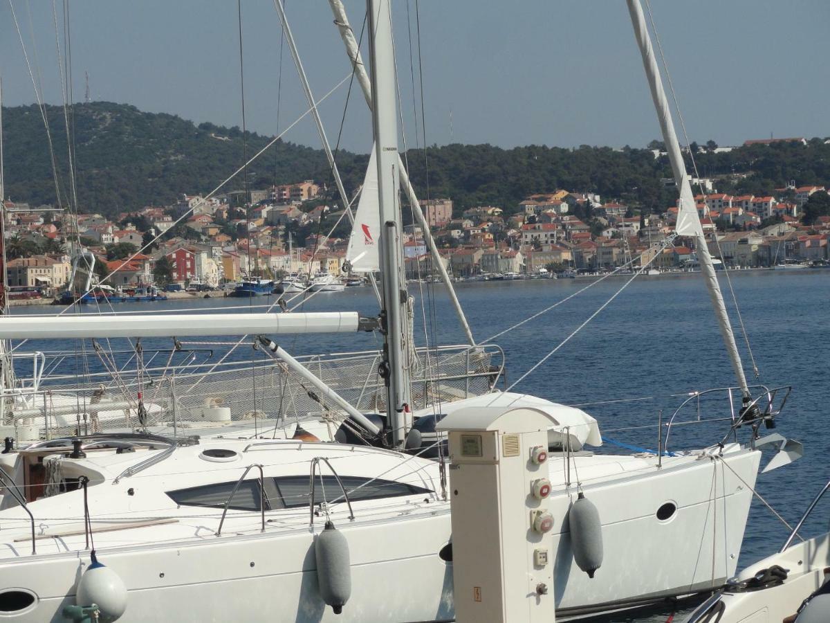 Apartment Rojal Mali Lošinj Exteriör bild