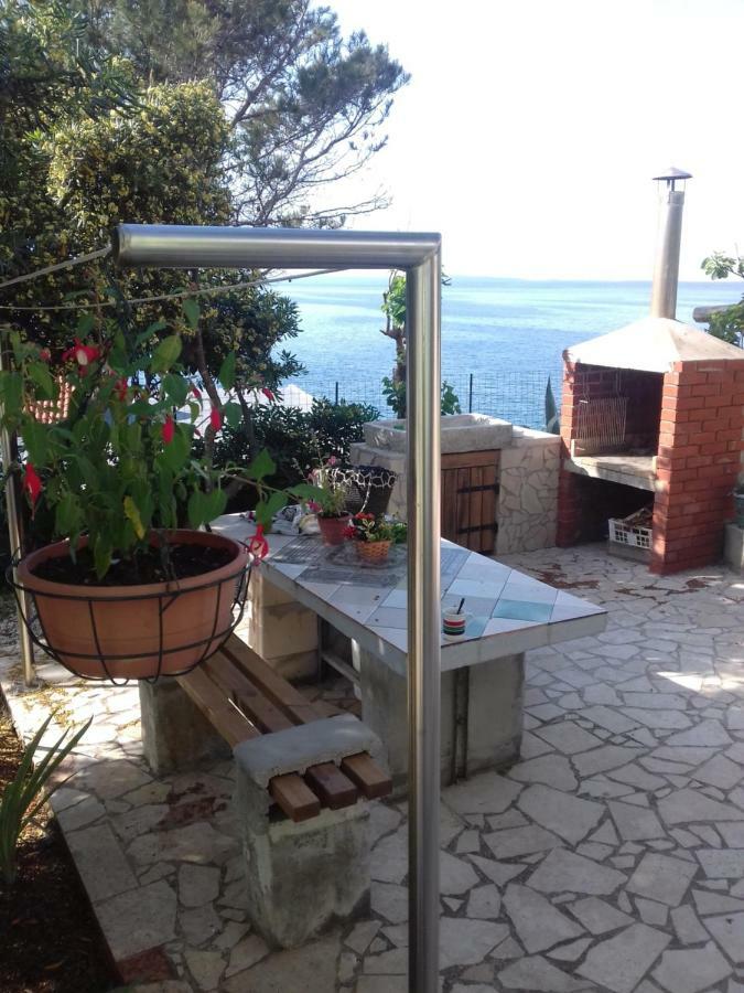 Apartment Rojal Mali Lošinj Exteriör bild